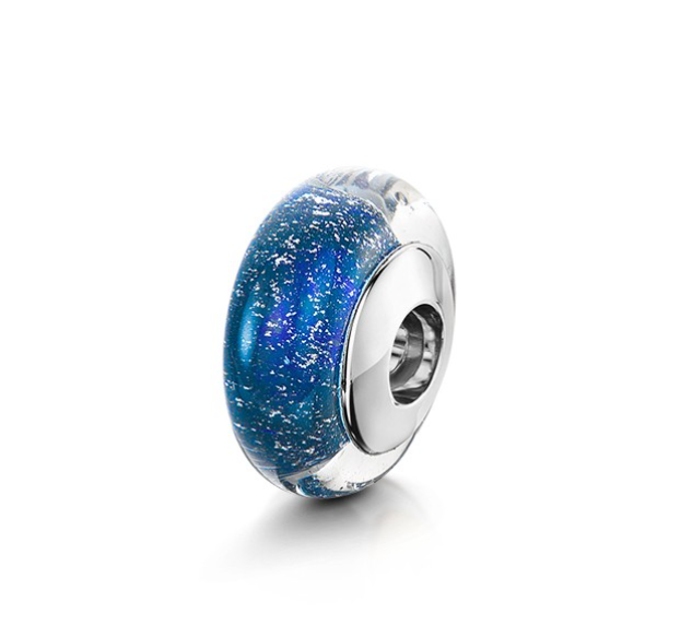 Charm bead in blue